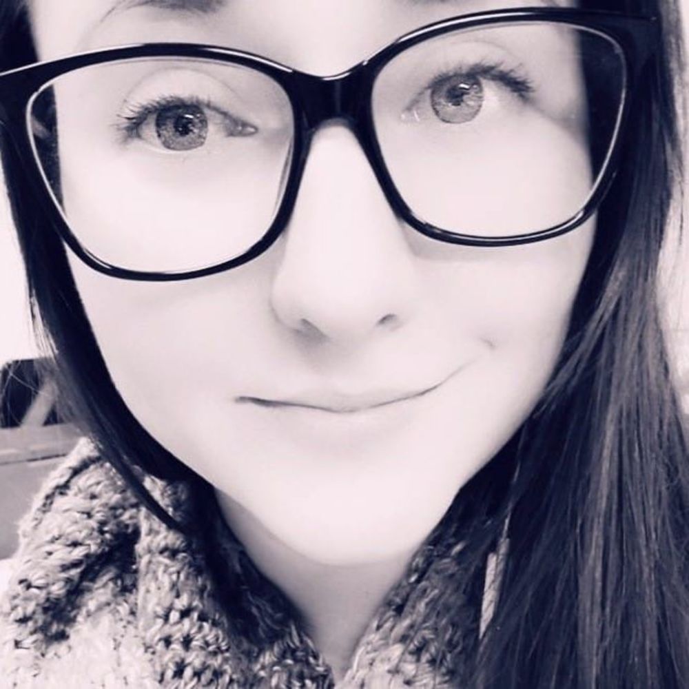 Meet your Posher, Kayla